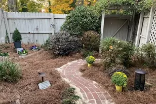 7750 Roswell Rd, Sandy Springs, GA 30350 - Photo 10