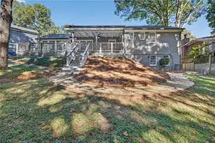 1072 Northcliffe Dr NW, Atlanta, GA 30318 - Photo 34