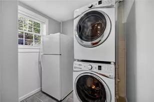 1072 Northcliffe Dr NW, Atlanta, GA 30318 - Photo 32