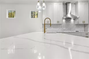 702 Barberry Dr, Woodstock, GA 30188 - Photo 1