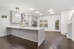 702 Barberry Dr, Woodstock, GA 30188 - Photo 6