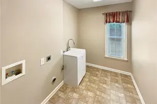 153 Wallnut Hall Cir, Woodstock, GA 30189 - Photo 10