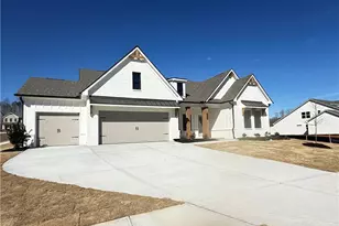 5528 Tullis Dr, Gainesville, GA 30507 - Photo 2