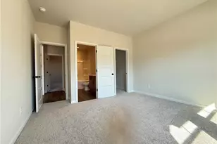 5528 Tullis Dr, Gainesville, GA 30507 - Photo 10