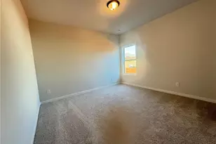 5528 Tullis Dr, Gainesville, GA 30507 - Photo 12