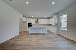 2405 Dixon Pl, Lawrenceville, GA 30045 - Photo 10