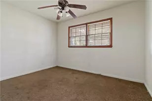 5619 Phillips Dr, Forest Park, GA 30297 - Photo 16