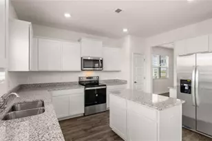 326 Friendship Oak Wy, Hampton, GA 30228 - Photo 6