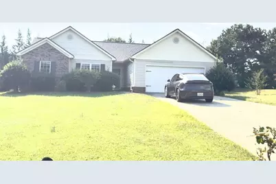 211 Lucas Way, Statham, GA 30666 - Photo 2