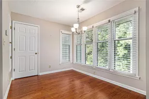 915 Garden Ct, Sandy Springs, GA 30328 - Photo 10