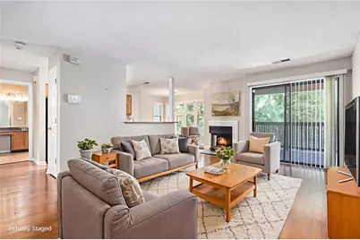 915 Garden Court #915, Sandy Springs, GA 30328 - Photo 4