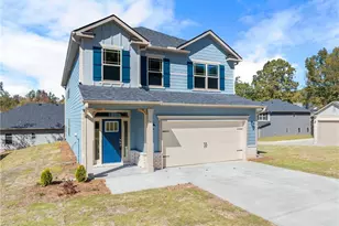 285 Magnolia Villas Dr, Cornelia, GA 30531 - Photo 4