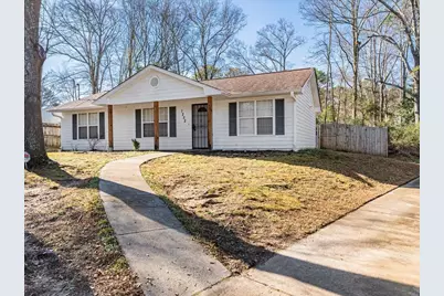 1252 Lakeview Drive NW, Conyers, GA 30012 - Photo 1