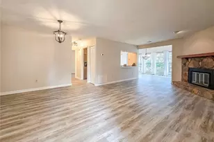 2214 Lake Pointe Cir, Roswell, GA 30075 - Photo 6