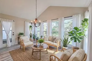 2214 Lake Pointe Cir, Roswell, GA 30075 - Photo 2