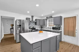 1941 Rocky Mill Ln, Lawrenceville, GA 30044 - Photo 4