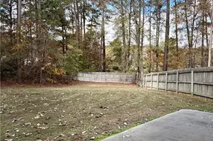 1468 Sierra Ridge Pl, Loganville, GA 30052 - Photo 2