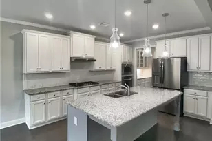 908 W Union Grove Cir, Auburn, GA 30011 - Photo 2