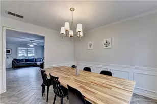 370 Manor Glen Dr, Suwanee, GA 30024 - Photo 10