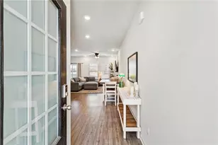 6208 Pipevine Ln, Smyrna, GA 30126 - Photo 2