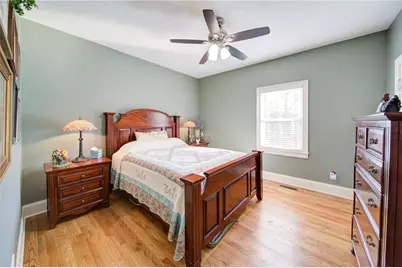 4979 Planters Way, Flowery Branch, GA 30542 - Photo 18