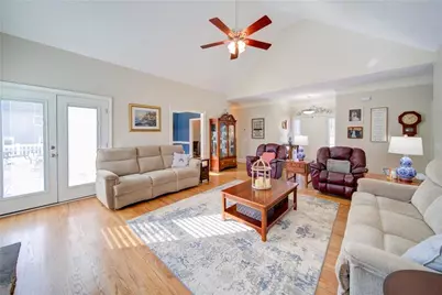 4979 Planters Way, Flowery Branch, GA 30542 - Photo 4