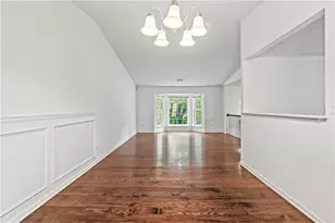 5232 Mainstreet Park Dr, Stone Mountain, GA 30088 - Photo 6