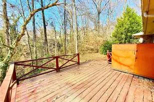 1024 Burton Dr NE, Atlanta, GA 30329 - Photo 18