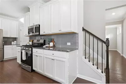 2910 Bishopstone Way, Cumming, GA 30040 - Photo 4