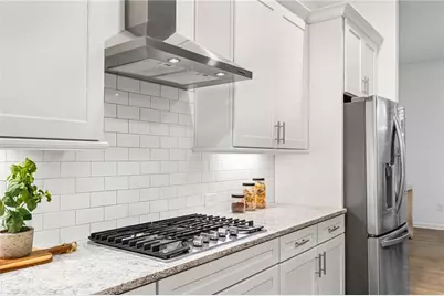 15 Lochurst Lane, Roswell, GA 30076 - Photo 6