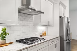 15 Lochurst Ln, Roswell, GA 30076 - Photo 6