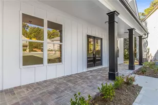 9135 Fox Trail Ln, Gainesville, GA 30506 - Photo 4