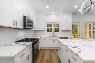 9135 Fox Trail Ln, Gainesville, GA 30506 - Photo 8