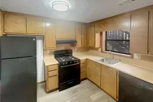 3932 Maxanne Ct NW, Kennesaw, GA 30144 - Photo 2