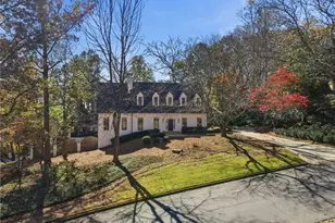 8520 Valemont Dr, Sandy Springs, GA 30350 - Photo 2