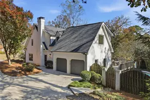 8520 Valemont Dr, Sandy Springs, GA 30350 - Photo 6