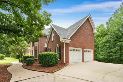 8070 Lakemont Close, McDonough, GA 30253 - Photo 2