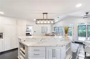 2858 Mornington Dr NW, Atlanta, GA 30327 - Photo 18