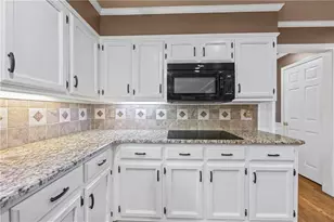 2205 Parliament Dr, Lawrenceville, GA 30043 - Photo 28