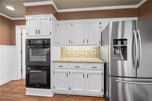 2205 Parliament Dr, Lawrenceville, GA 30043 - Photo 24