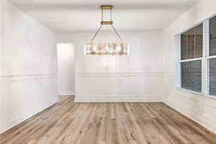 2209 Reserve Park Ln, Lawrenceville, GA 30043 - Photo 4