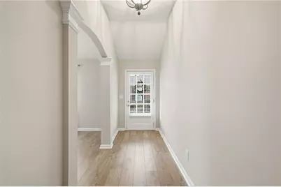 102 Courtyard Lane, Woodstock, GA 30189 - Photo 4
