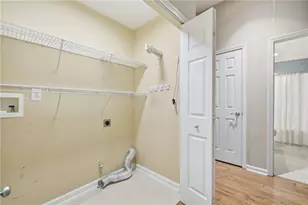 102 Courtyard Ln, Woodstock, GA 30189 - Photo 34