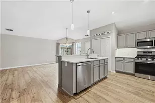 102 Courtyard Ln, Woodstock, GA 30189 - Photo 10