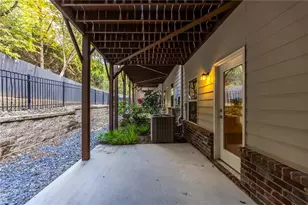 1394 Doublegate Dr NE, Brookhaven, GA 30319 - Photo 52