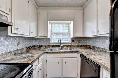 543 Allen Drive, Lawrenceville, GA 30043 - Photo 4