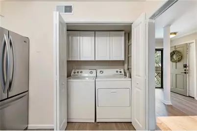 162 Amherst Place NW, Atlanta, GA 30327 - Photo 8