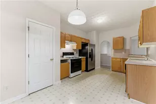 6117 Arbor Links Rd, Lithonia, GA 30058 - Photo 10