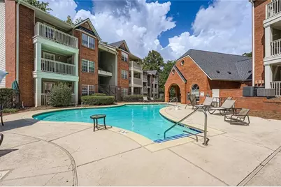 4109 Chastain Park Court NE, Atlanta, GA 30342 - Photo 2