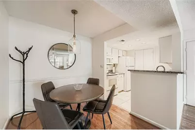 4109 Chastain Park Court NE, Atlanta, GA 30342 - Photo 8